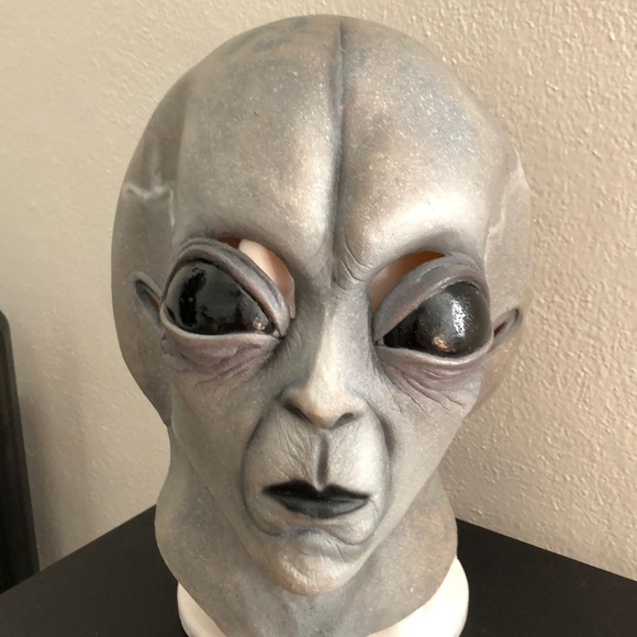 Alien Rubber Mask Big Head Grey Area 51 main image 1
